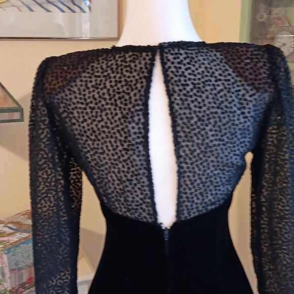 Vintage. Karen Lucas for Niki Black Evening Dress. Cocktail. Quiet Luxury. - Picture 7 of 13